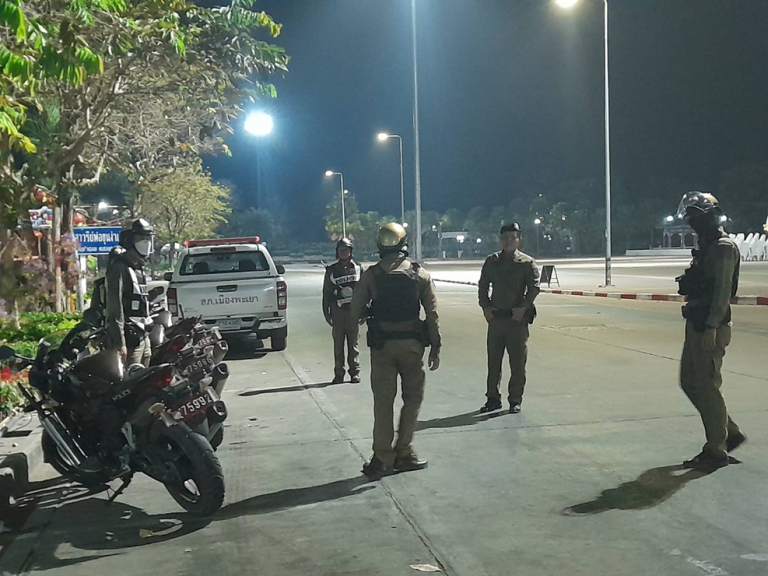 ออกตรวจตรา ปรากฎกาย ที่ชุมชน สถานที่สำคัญ สถานที่ท่องเที่ยว ดำเนินการตาม App Police ๔.๐; Red Box QR code ตามจุดตรวจบังคับในพื้นที่ Smart Safety Zone ๔.๐ และจุดตรวจรองในเขตตรวจ พฤศจิกายน 2567