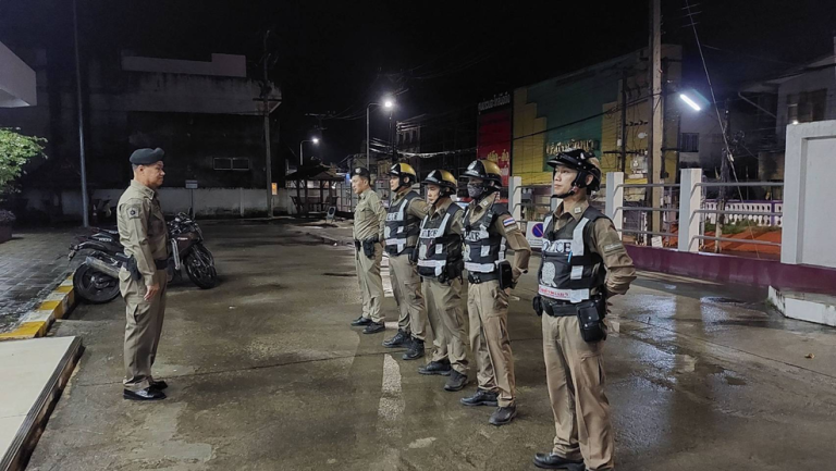 ออกตรวจสถานบริการ/สถานประกอบการคล้ายสถานบริการในพื้นที่ เพื่อจัดระเบียบสังคมและการป้องกันปราบปรามการกระทำความผิดเกี่ยวกับการค้ามนุษย์ ธันวาคม 2567