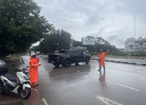 อำนวยความสะดวกด้านการจราจรโรงเรียนในพื้นที่เขตรับผิดชอบ  และอำนวยความสะดวกด้านการจราจร  รวมทั้งการรณรงค์ส่งเสริมประชาสัมพันธ์ให้ความรู้ด้านการจราจรในทุกมิติของการปฏิบัติหน้าที่ในทุกๆวัน