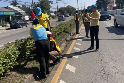 รณรงค์ร่วมชุดจิตอาสาติดธงสัญลักษณ์ด้านการจราจรและวินัยจราจรในสถานศึกษา  เพื่อเป็นการรณรงค์ห้วง 7 วันอันตรายส่งท้ายปีเก่าต้อนรับปีใหม่ “กิจกรรม Count down Phayao”